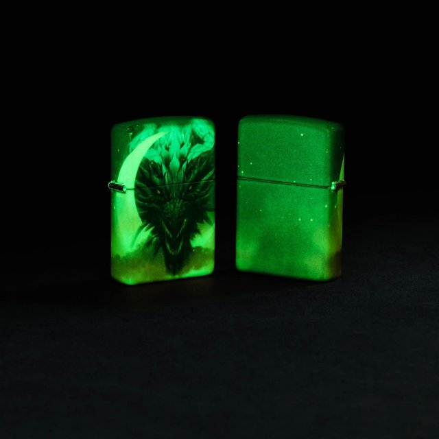 ZIPPO LIGHTER DRAGON DESIGN 48934